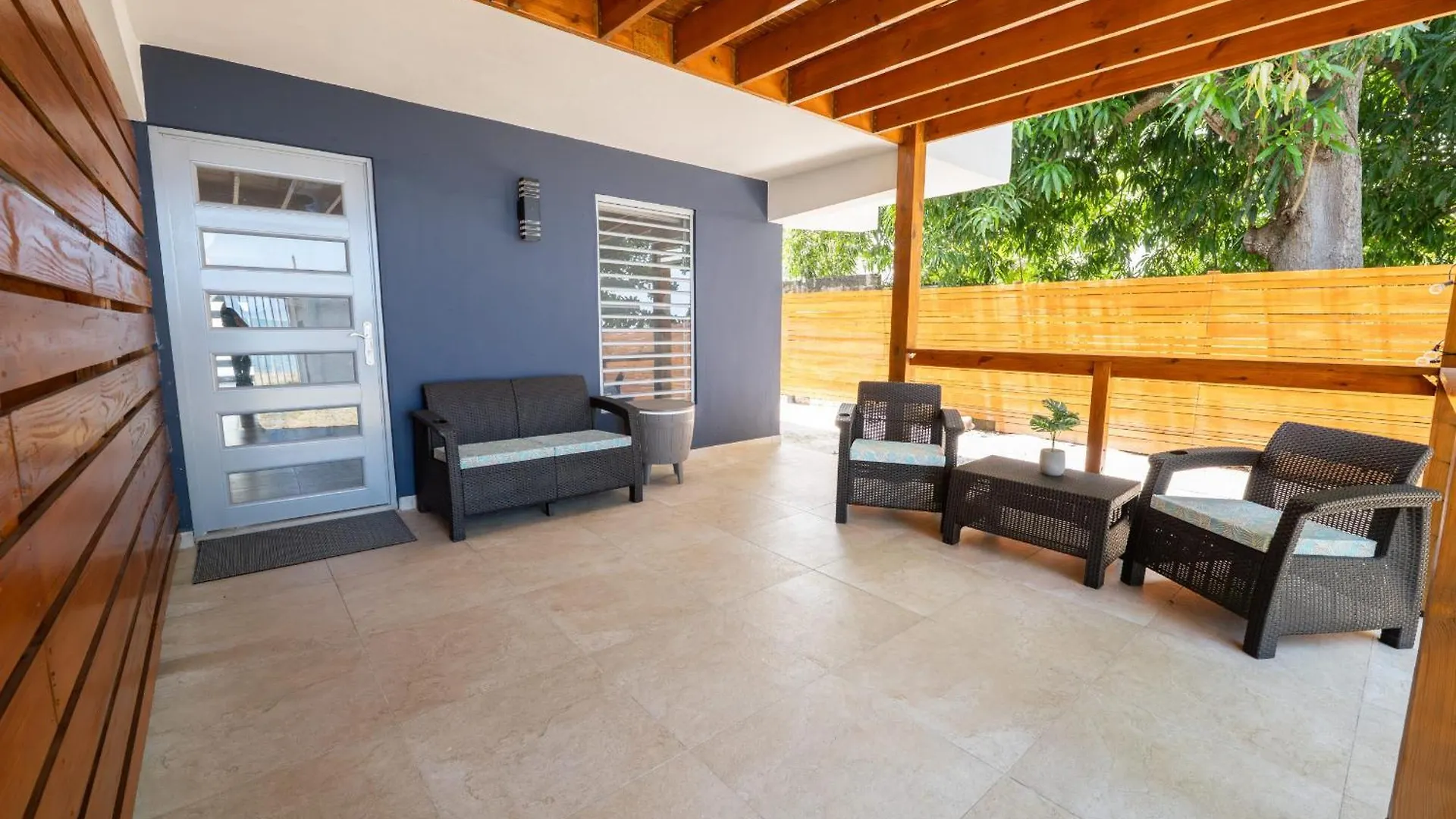 Oceanfront Retreat W- Terrace, Direct Access To Beach & Bbq マヤグエス 0*,